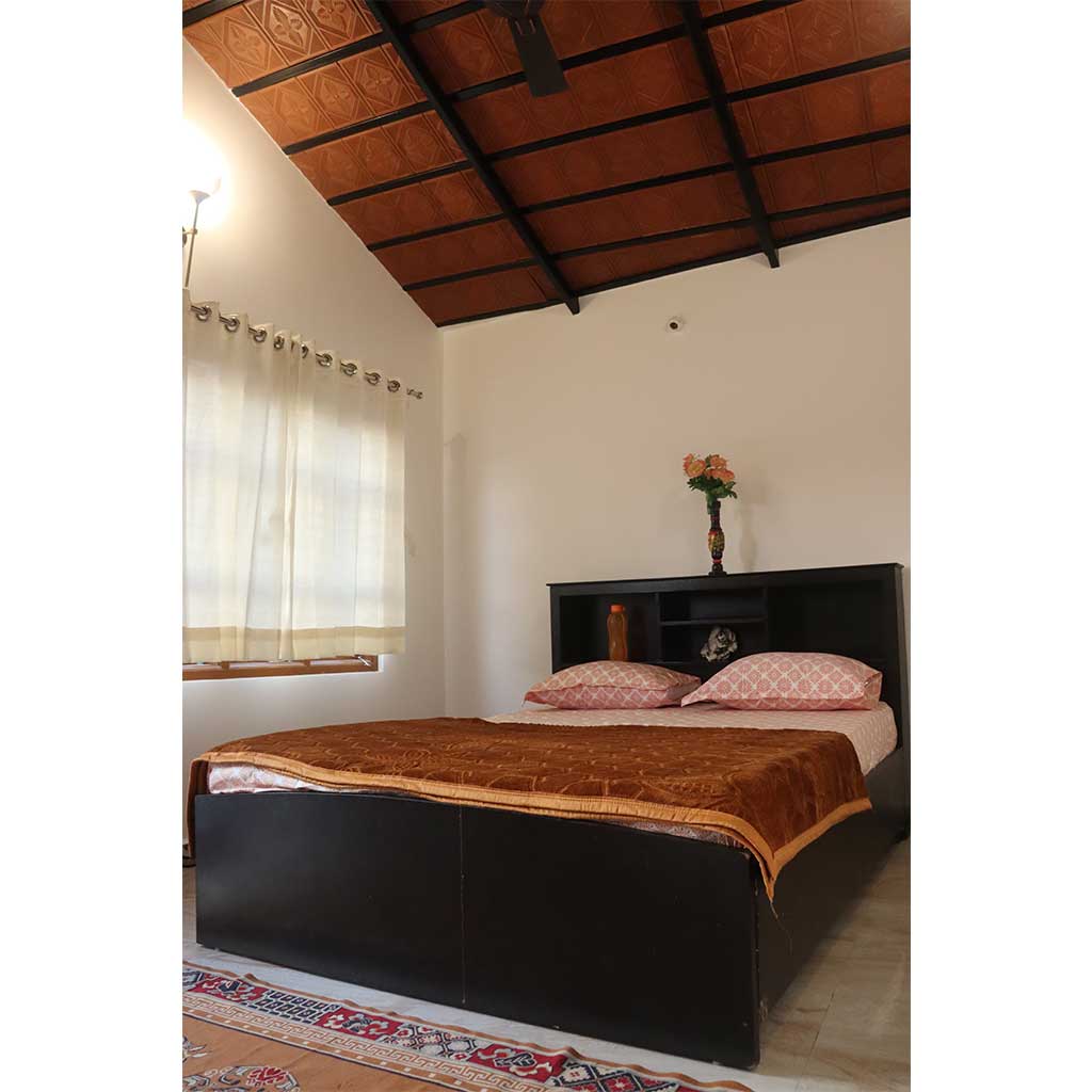 Family Studio Room - Image 2