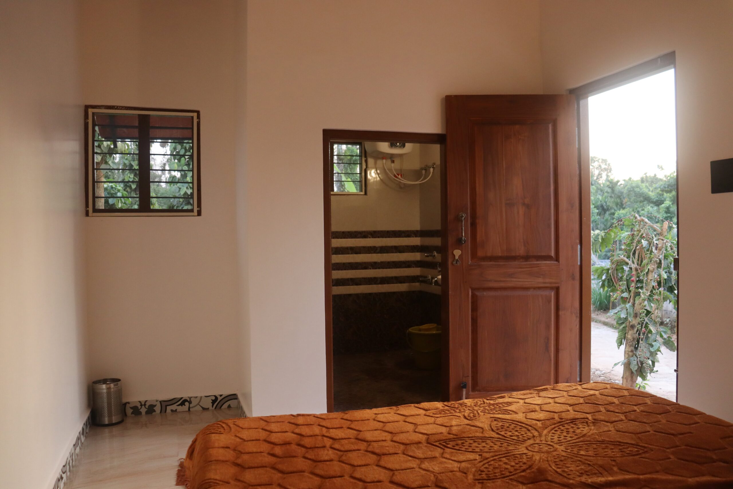 Family Studio Room - Image 7